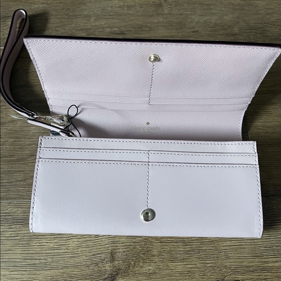 KATE SPADE-NWT Lilac Leather Wristlet
